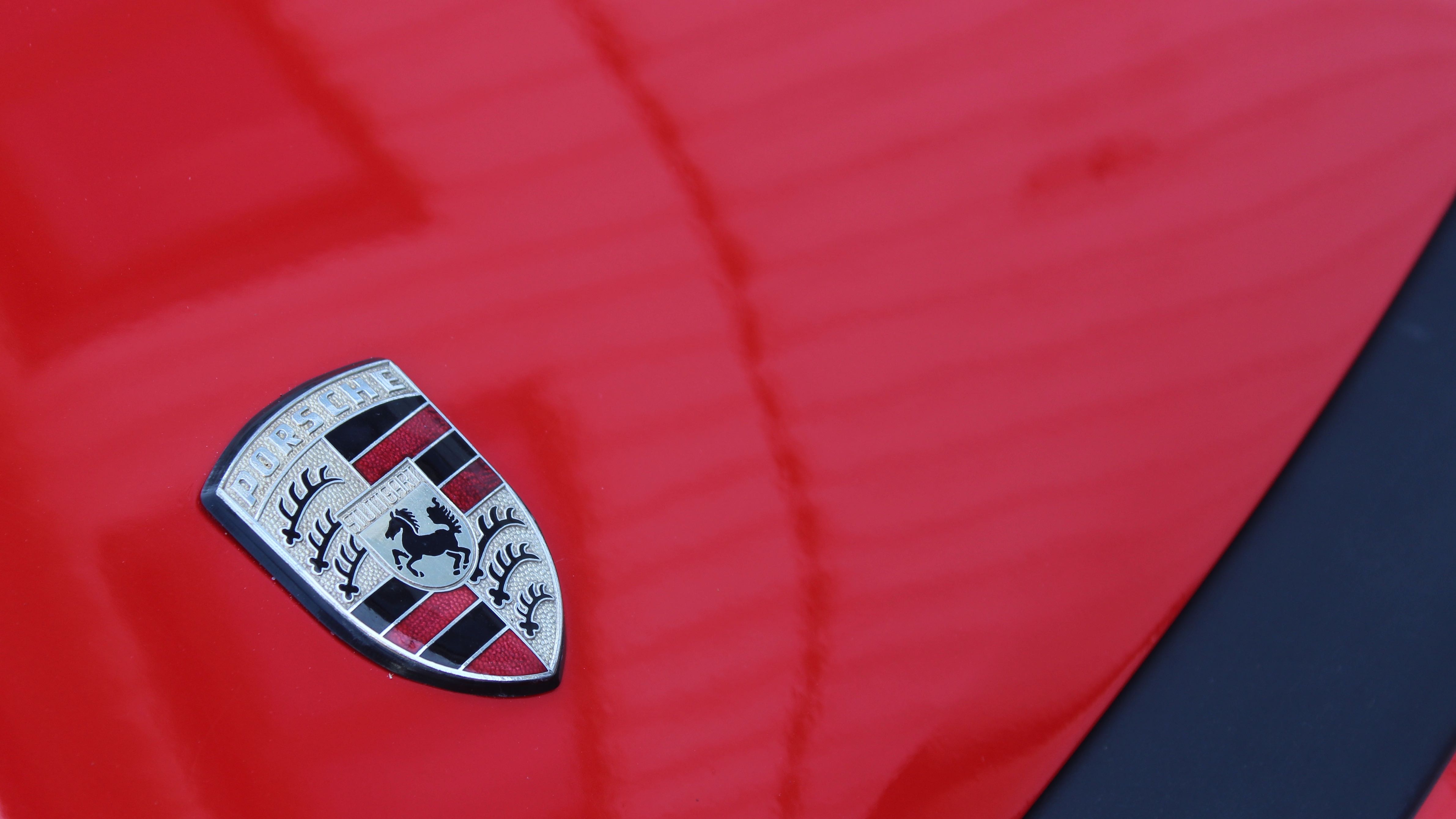 porsche 911 Targa röd detalj