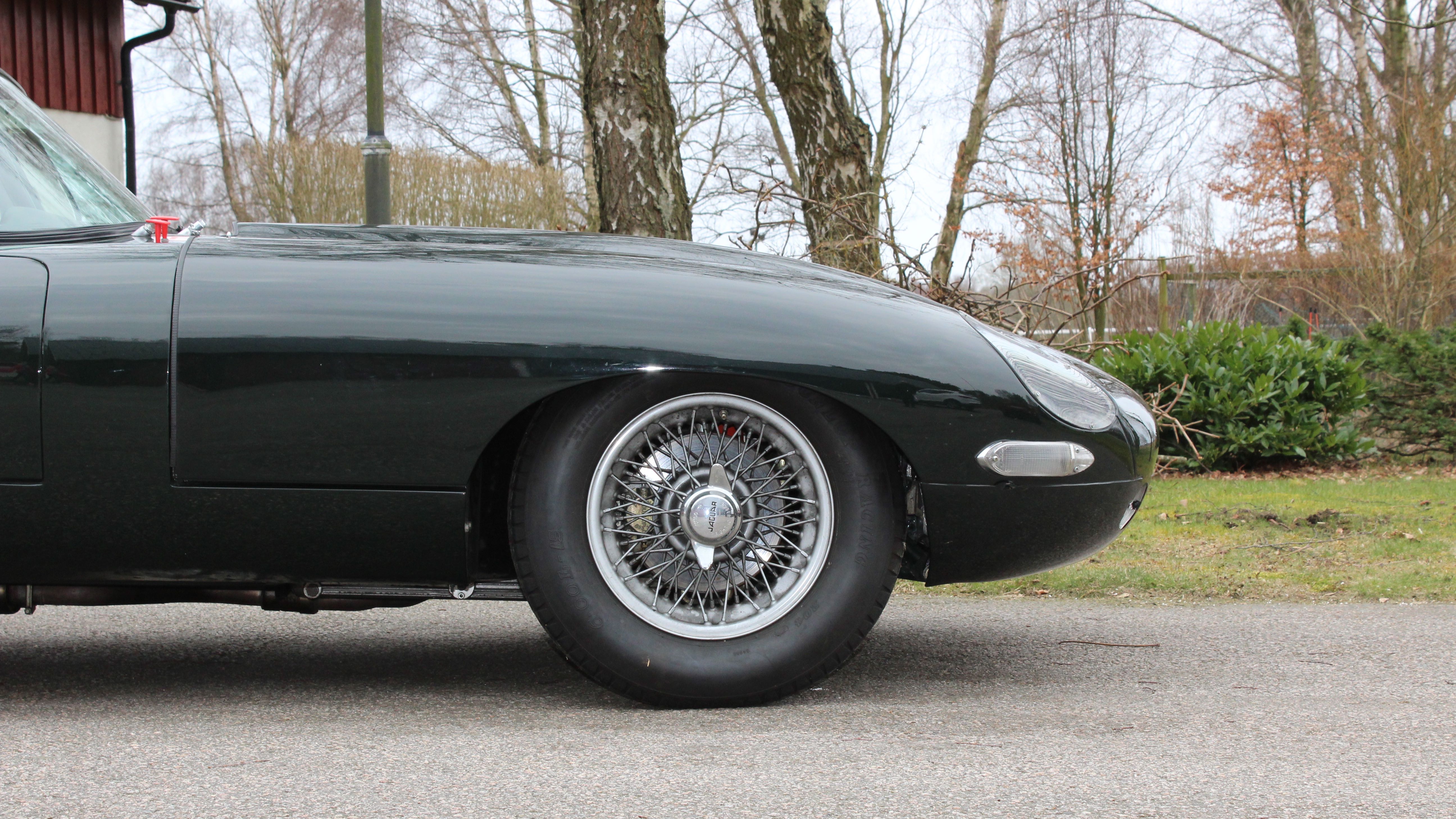 Jaguar E-type 1961 höger sida fram