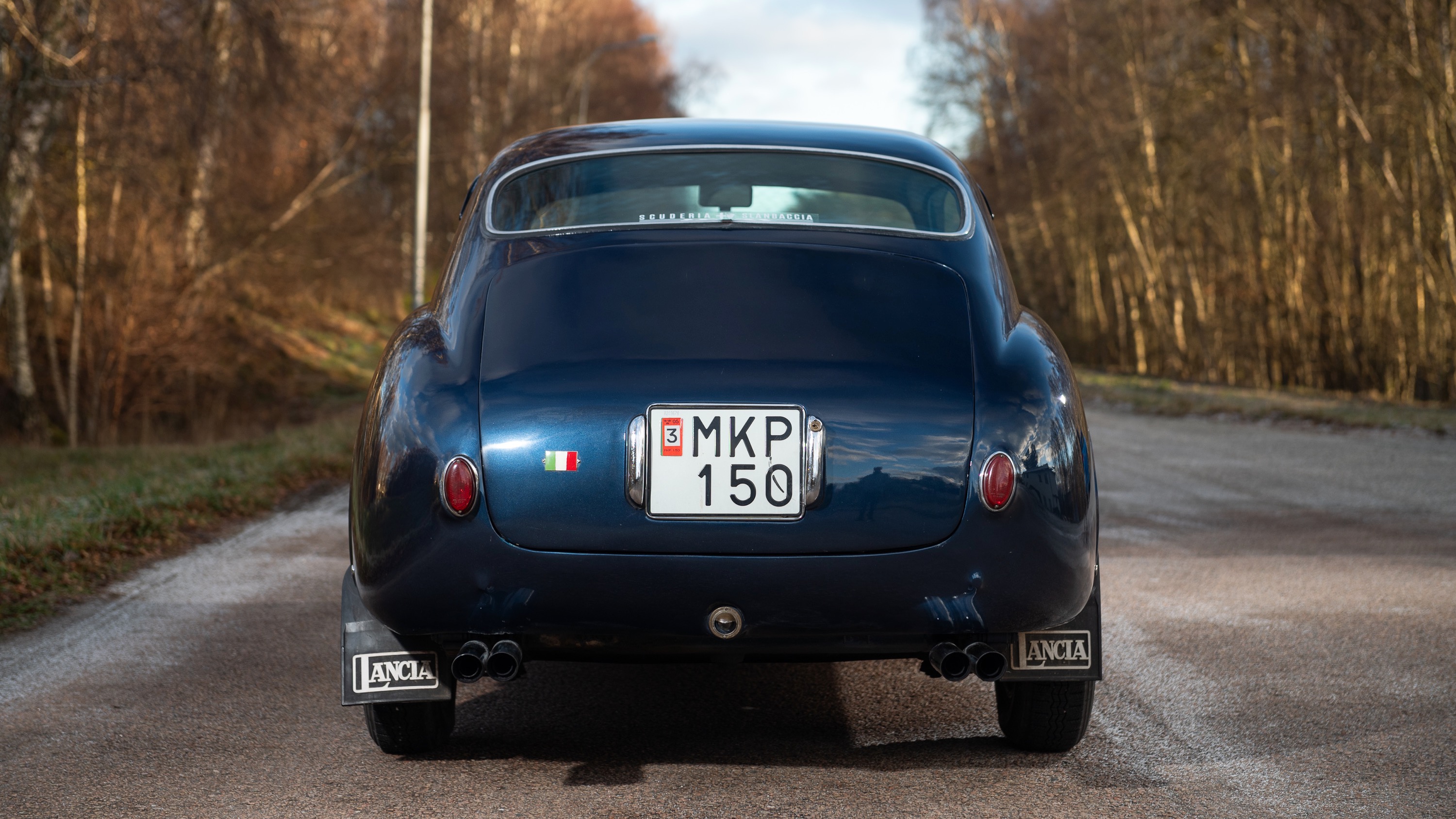 Lancia Aurelia bak